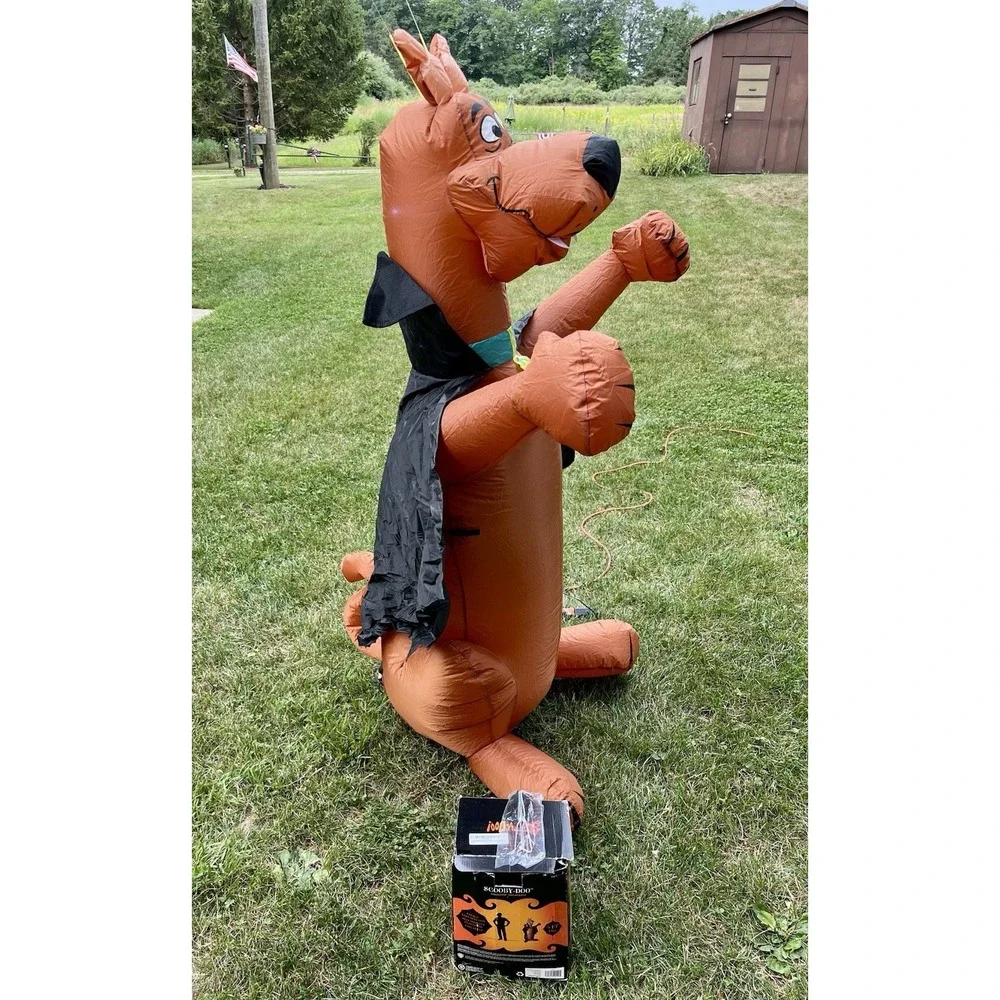 2018 Gemmy 5' T  Scooby Doo Vampire Halloween Giant Airblown Inflatable Lighted